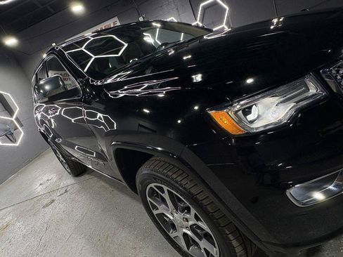 Used 2019 Jeep Grand Cherokee Overland AWD/4WD image 47