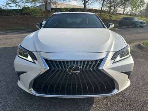 Used 2024 Lexus ES 350 w/ Premium Package image 2
