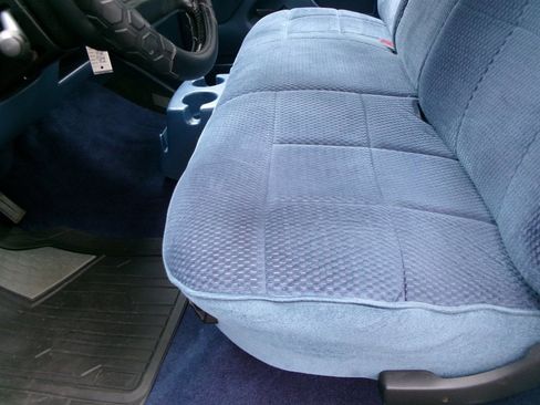 Used 1995 Ford F150 XLT image 12