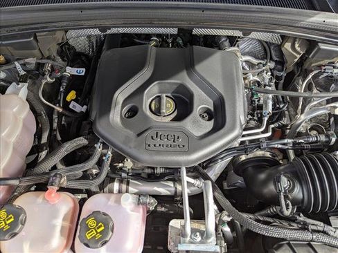 Used 2023 Jeep Grand Cherokee Overland w/ Advanced Protech Group III image 24