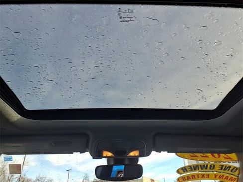 Certified 2022 Jeep Cherokee Latitude Lux w/ Sun & Sound Group image 25