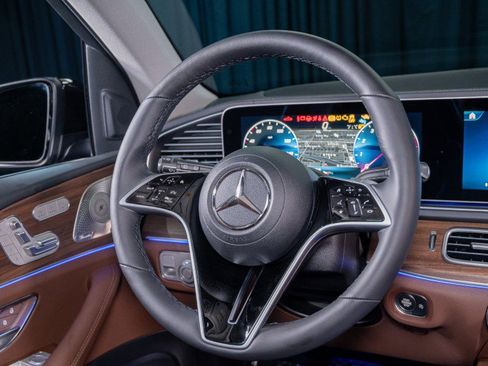 New 2026 Mercedes-Benz GLS 450 4MATIC image 16