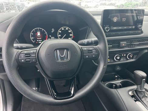 Used 2025 Honda HR-V LX image 11