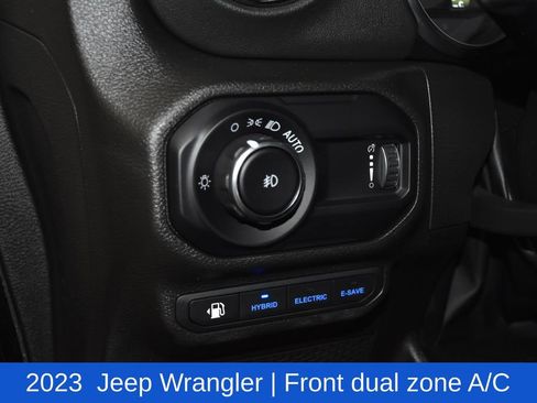Used 2023 Jeep Wrangler Unlimited Sahara AWD/4WD image 11
