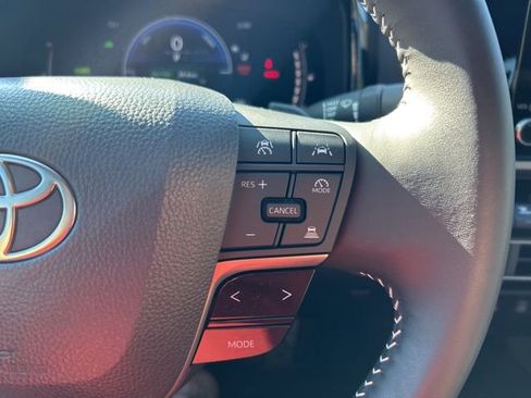 Certified 2026 Toyota Camry SE w/ Convenience Package image 18