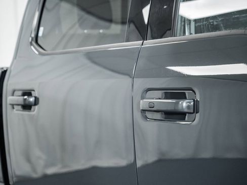 Used 2021 Ford F350 Lariat image 15