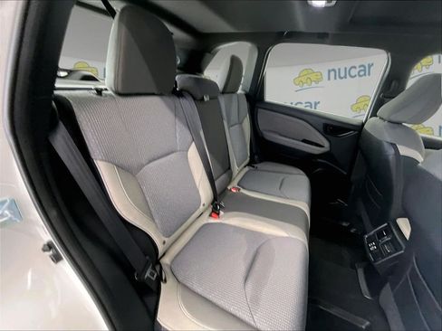 Used 2025 Subaru Forester Premium AWD/4WD image 16