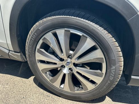 Used 2022 Subaru Ascent Limited AWD/4WD image 9