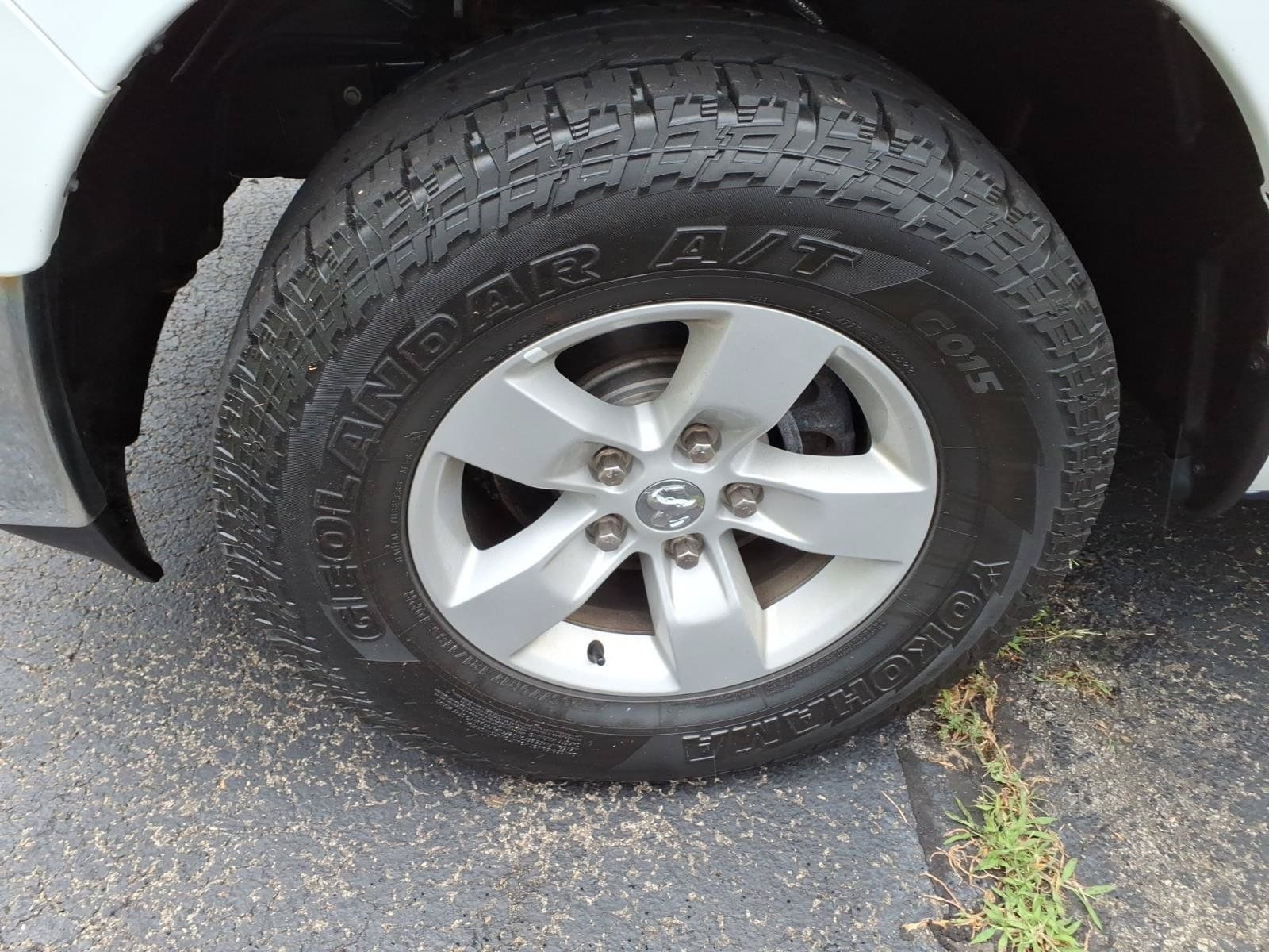 Used 2023 RAM 1500 Classic SLT w/ Protection Group AWD/4WD image 4