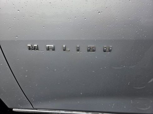 Used 2017 Chevrolet Malibu LT w/ Leather Package image 21