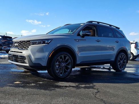 Certified 2023 Kia Sorento SX Prestige image 3