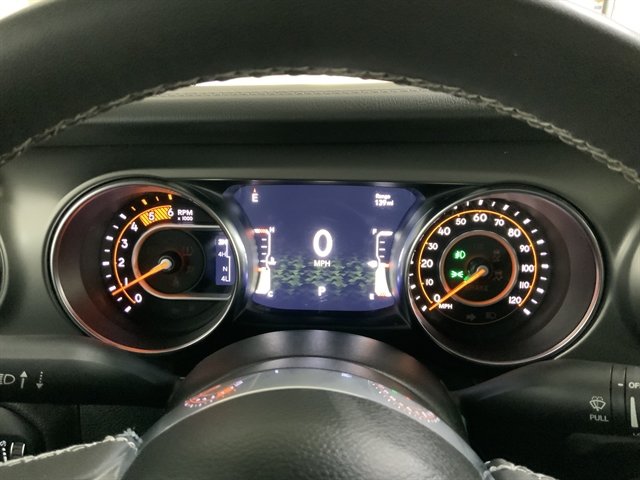 Used 2023 Jeep Gladiator Rubicon AWD/4WD image 32