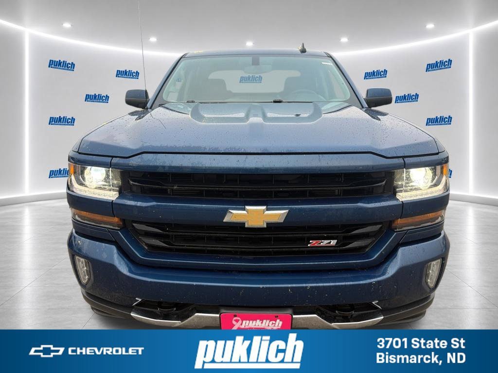 Used 2017 Chevrolet Silverado 1500 LT w/ All Star Edition AWD/4WD image 2