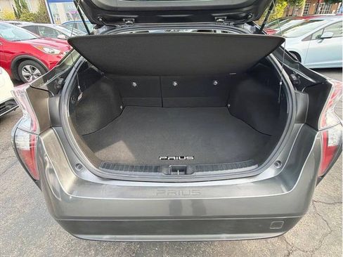 Used 2016 Toyota Prius Two FWD image 19