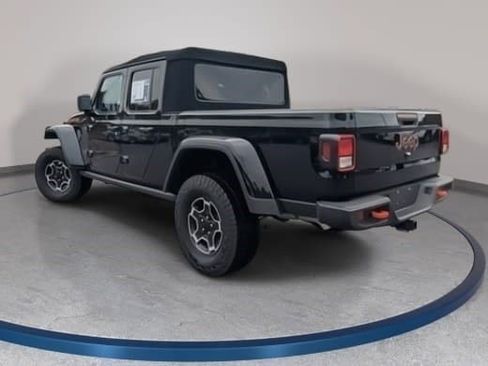 Used 2023 Jeep Gladiator Mojave w/ Cold Weather Group image 7