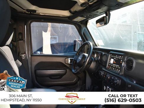 Used 2022 Jeep Gladiator Willys image 21