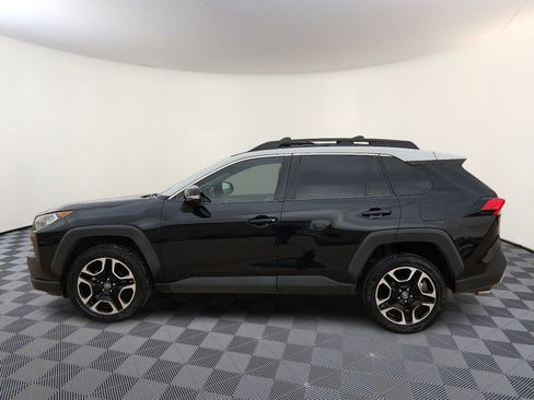 Used 2019 Toyota RAV4 Adventure image 2