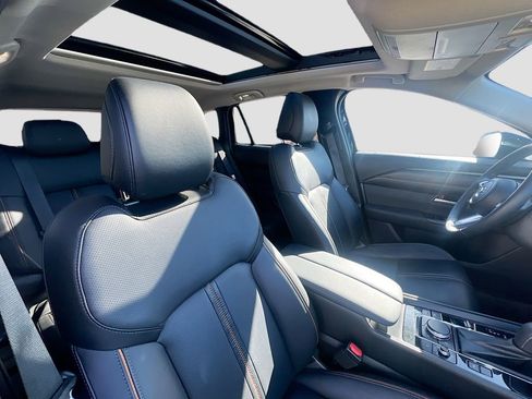 Used 2025 MAZDA CX-50 2.5 Hybrid w/ Premium Plus Pkg image 31