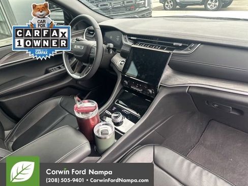 Used 2024 Jeep Grand Cherokee Limited w/ Luxury Tech Group II image 13