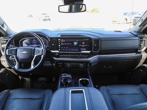 Used 2022 Chevrolet Silverado 1500 LTZ image 12