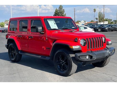 Used 2020 Jeep Wrangler Unlimited Sahara image 8