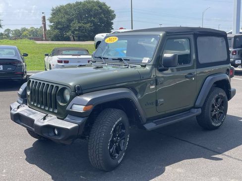 Used 2022 Jeep Wrangler Sport AWD/4WD image 7