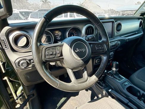 Used 2021 Jeep Wrangler Sport image 12