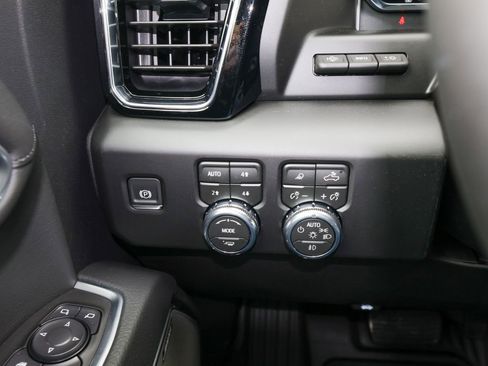 New 2026 GMC Sierra 1500 Denali w/ Technology Package AWD/4WD image 25