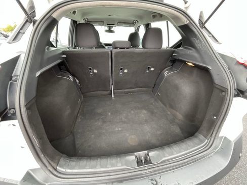 Used 2020 Nissan Kicks S image 13