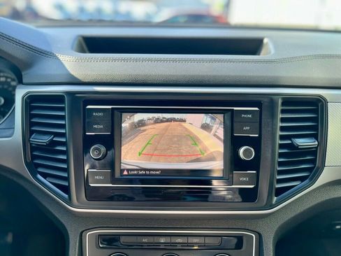 Used 2020 Volkswagen Atlas Cross Sport S image 22