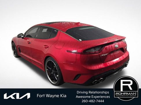 Used 2018 Kia Stinger GT2 AWD/4WD image 9