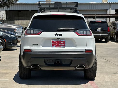 Used 2019 Jeep Cherokee Latitude Plus AWD/4WD image 8