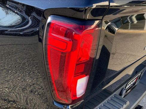 Used 2020 GMC Sierra 1500 Elevation w/ Elevation Value Package image 27