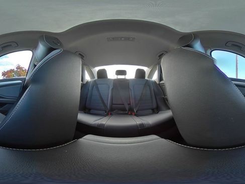 Used 2025 Volkswagen Jetta SE image 42