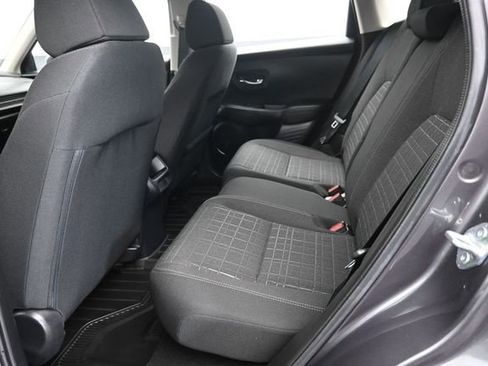 Certified 2024 Honda HR-V LX image 10