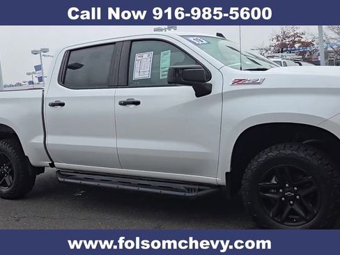 Used 2019 Chevrolet Silverado 1500 LT Trail Boss image 2