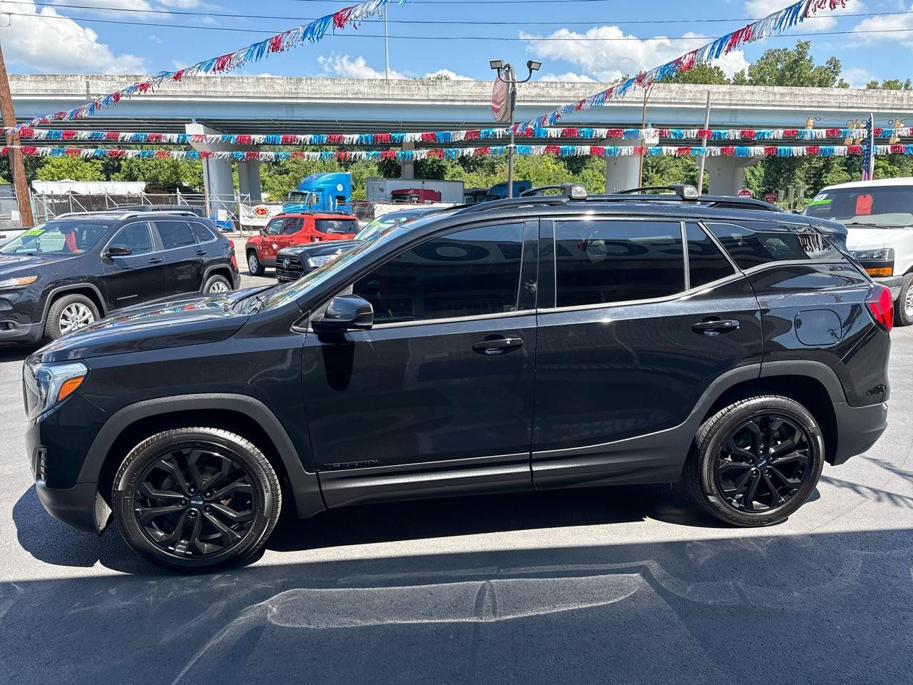 Used 2019 GMC Terrain SLE w/ Driver Convenience Package AWD/4WD image 7