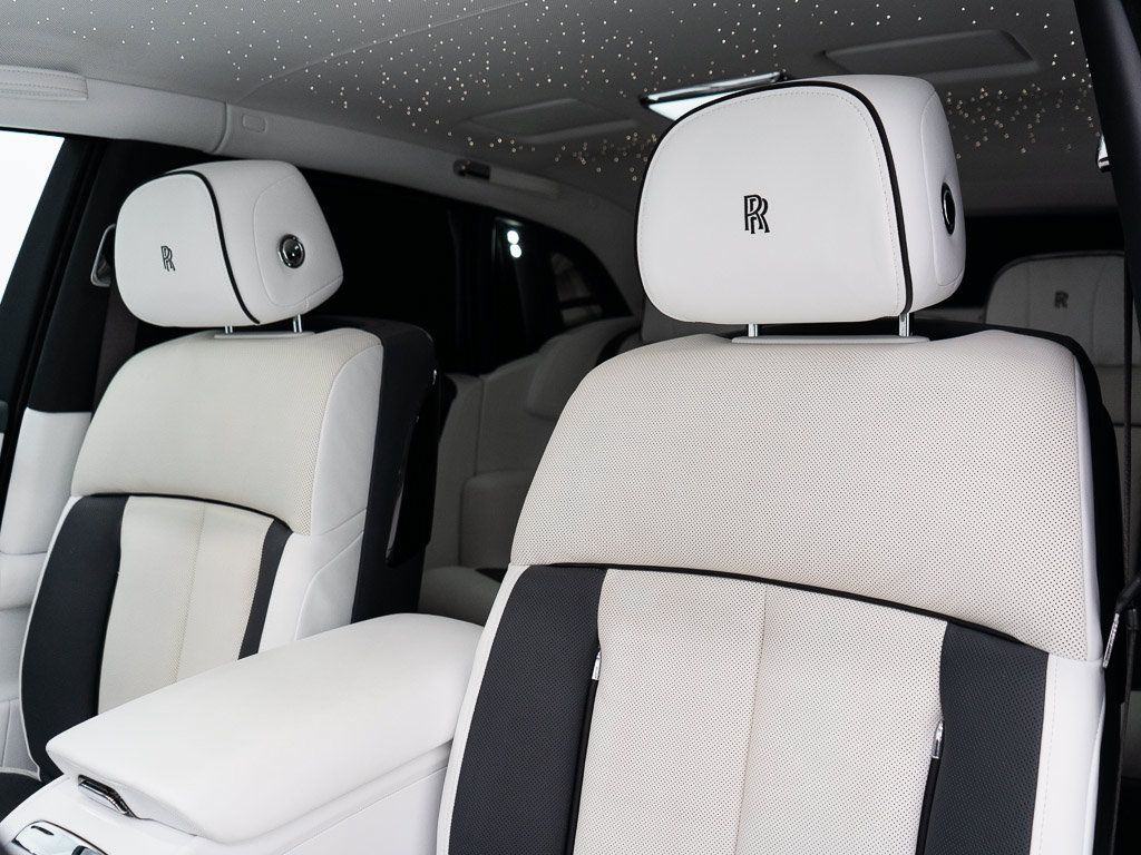 Certified 2023 Rolls-Royce Phantom Sedan RWD image 17