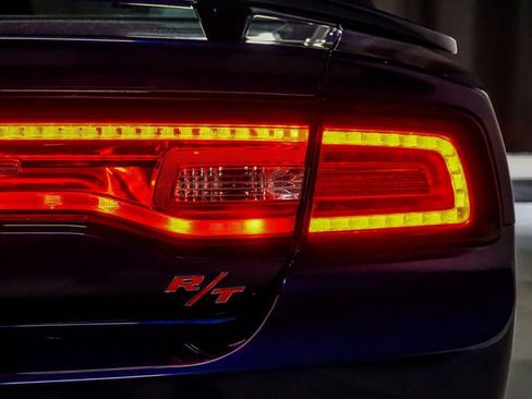 Used 2014 Dodge Charger R/T RWD image 74
