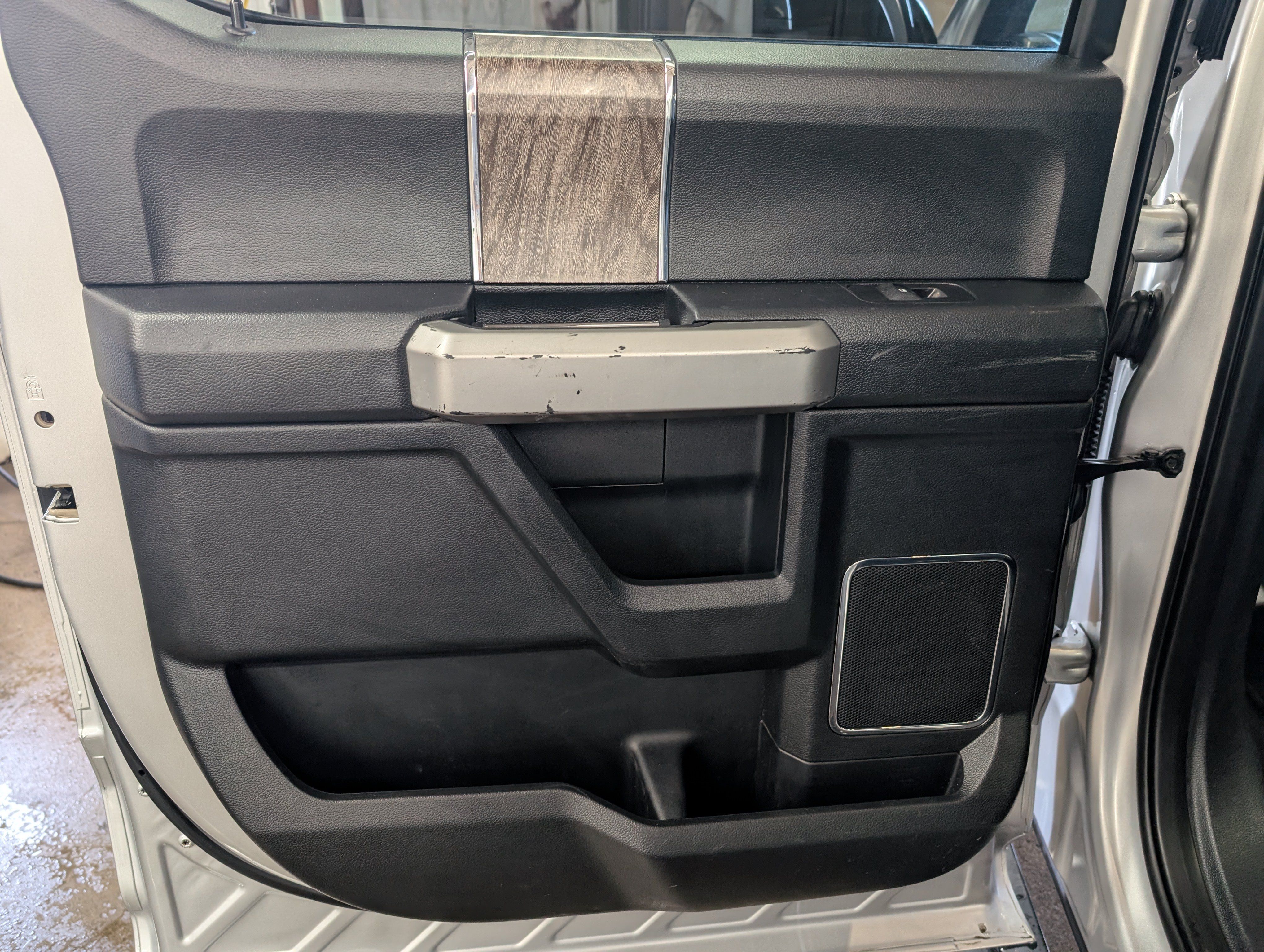 Used 2019 Ford F350 Lariat AWD/4WD image 10