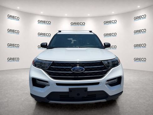 Used 2020 Ford Explorer XLT w/ Equipment Group 202A RWD image 2