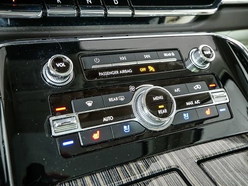 Used 2018 Lincoln Navigator Black Label w/ Cargo Package image 16