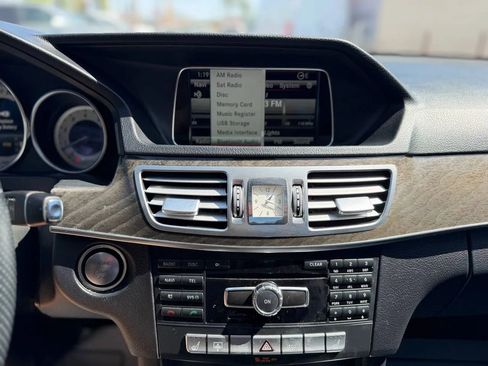 Used 2014 Mercedes-Benz E 350 Sedan image 44