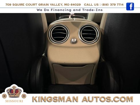 Used 2017 Mercedes-Benz C 300 Sedan image 31