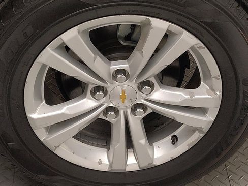 Used 2017 Chevrolet Equinox LS image 31