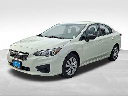 Used 2018 Subaru Impreza 2.0i image 3