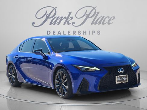 Used 2024 Lexus IS 300 F Sport RWD image 4