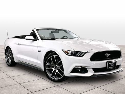 Used 2015 Ford Mustang GT Premium w/ Equipment Group 401A RWD image 2