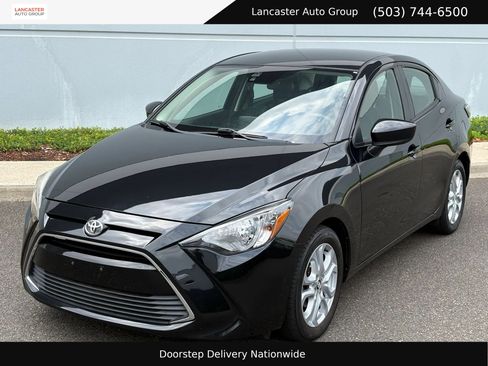 Used 2018 Toyota Yaris iA FWD image 1