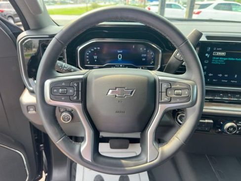 Used 2023 Chevrolet Silverado 1500 RST AWD/4WD image 19